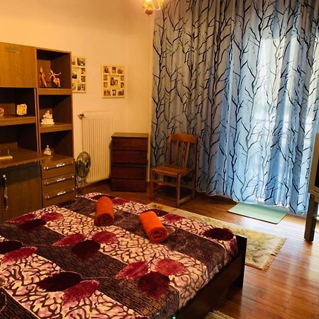 House Mario'S Airport 2 Apartman Szpáta Kültér fotó